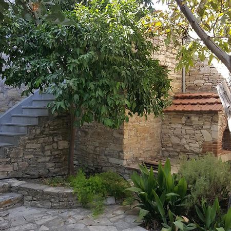 Ample Places Pano Lefkara Luaran gambar